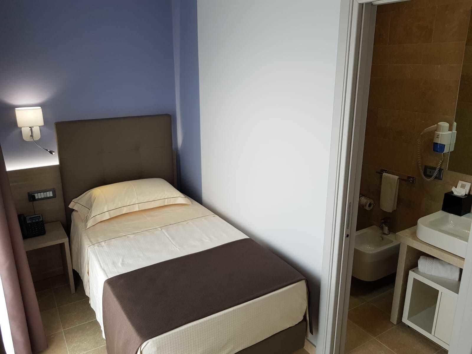 Netum Hotel Noto Bagian luar foto