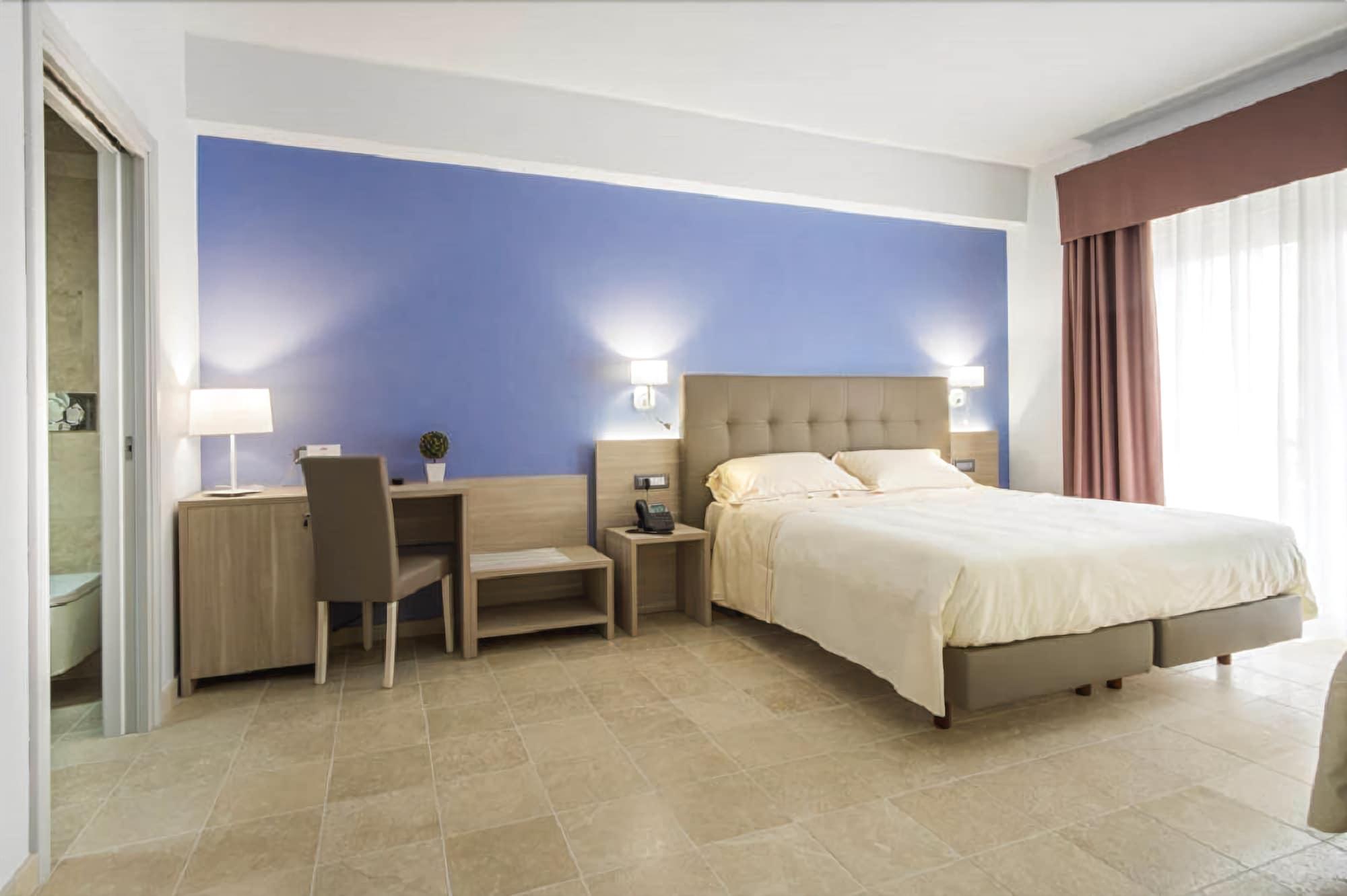 Netum Hotel Noto Bagian luar foto