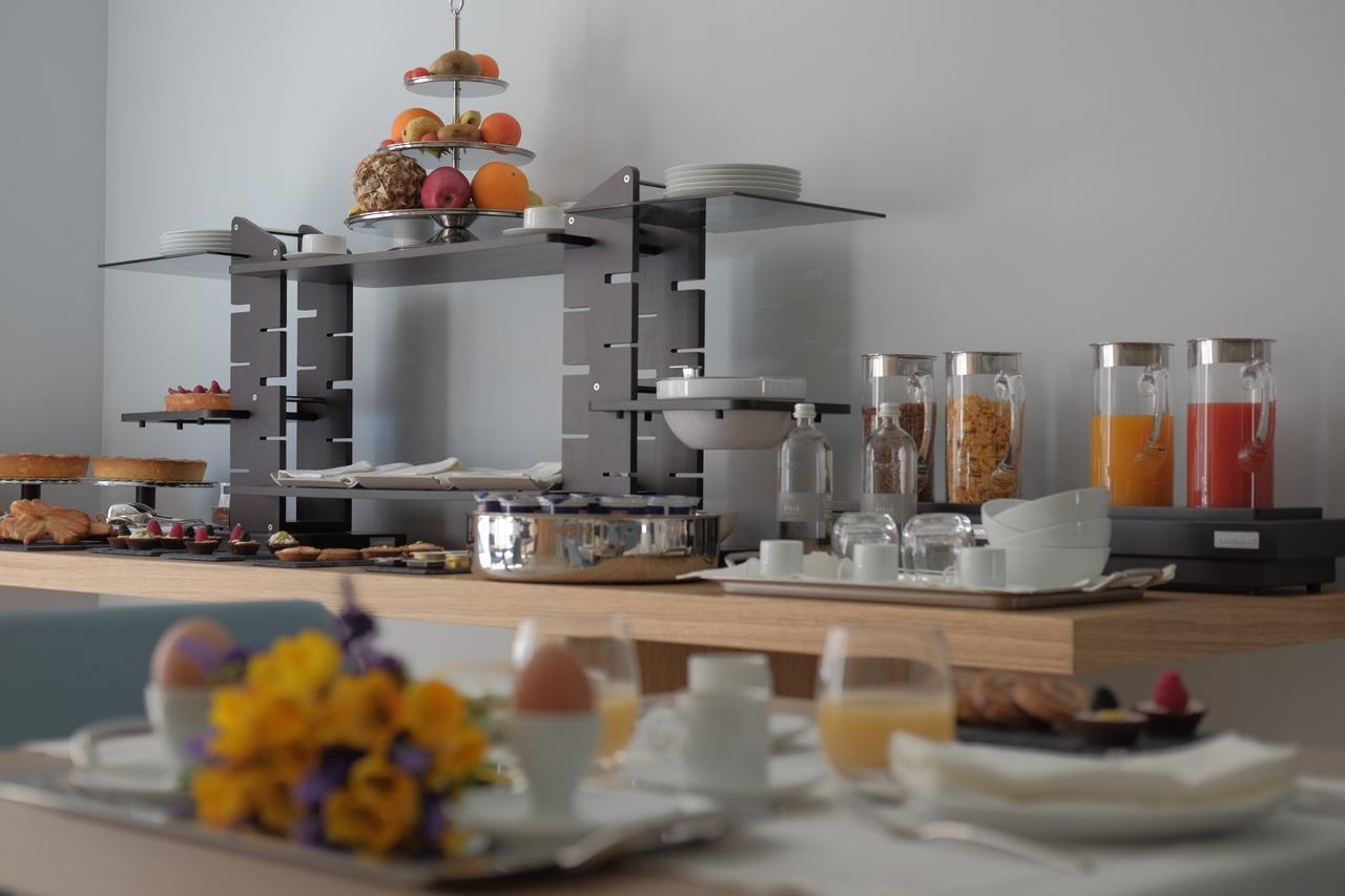 Netum Hotel Noto Bagian luar foto