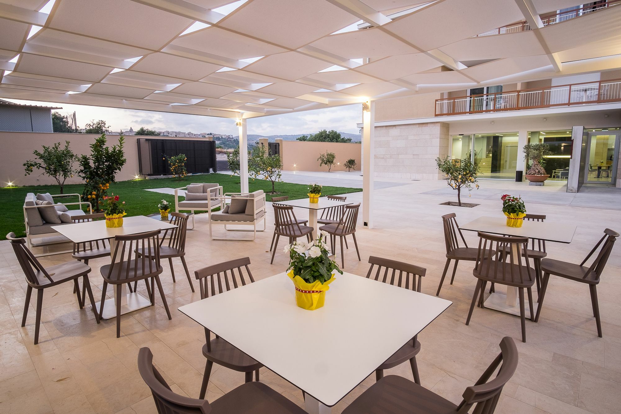 Netum Hotel Noto Bagian luar foto